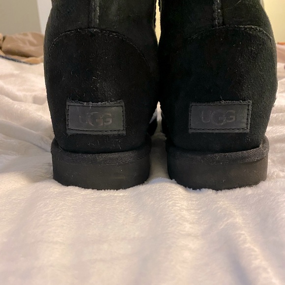 UGG Women’s Classic Short II Boots Size 8 Black - Picture 5 of 11